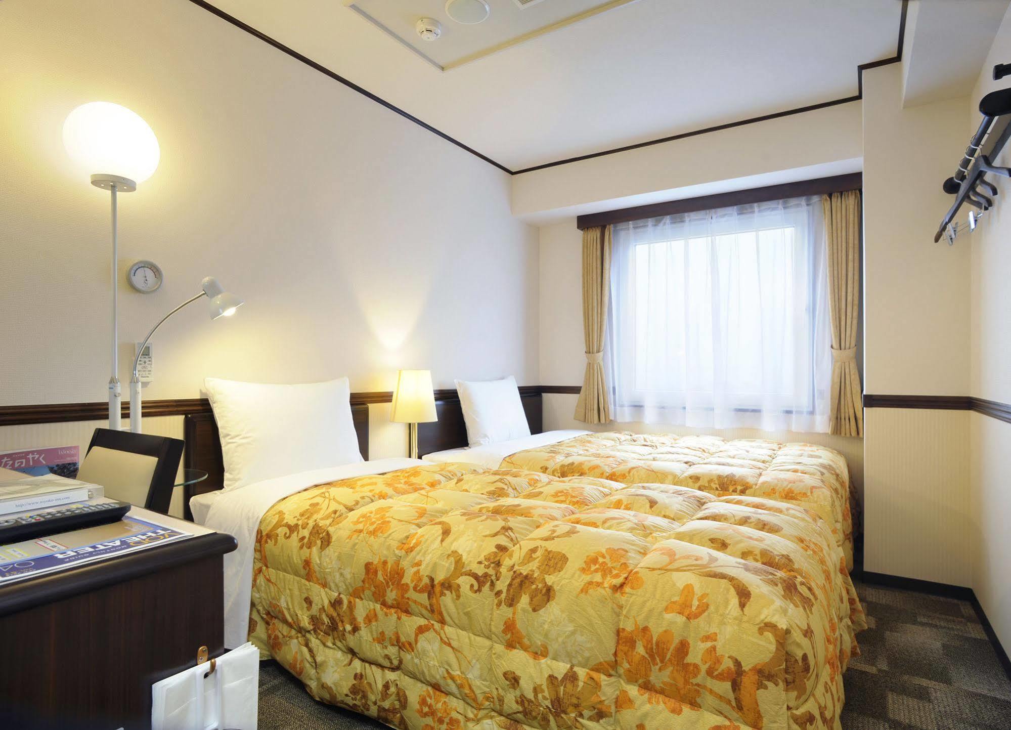 Toyoko Inn Kobe Minatogawa Koen Eksteriør bilde